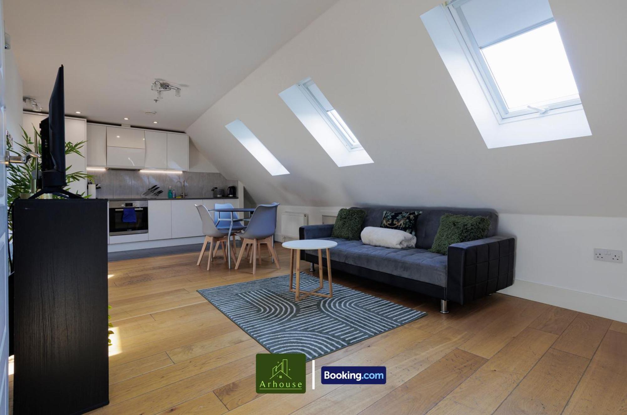 Apartment One Bedroom By Arhouse Short Lets & Serviced Kingston With Free Wifi *