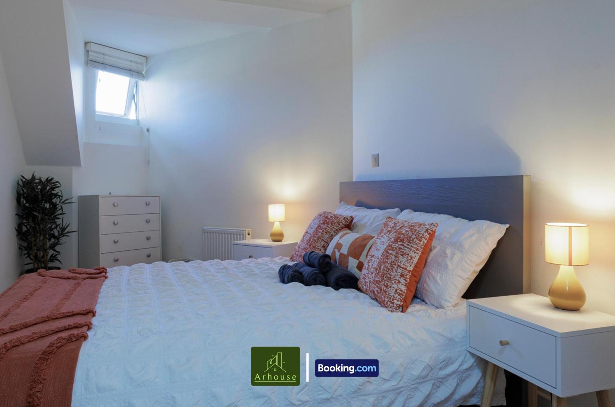 One Bedroom By Arhouse Short Lets & Serviced Kingston With Free Wifi Kingston upon Thames (Greater London)